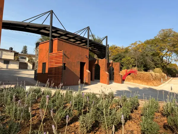 Terreno en venta en Gloria Almada de Bejarano, Cuernavaca — foto 2 de 7