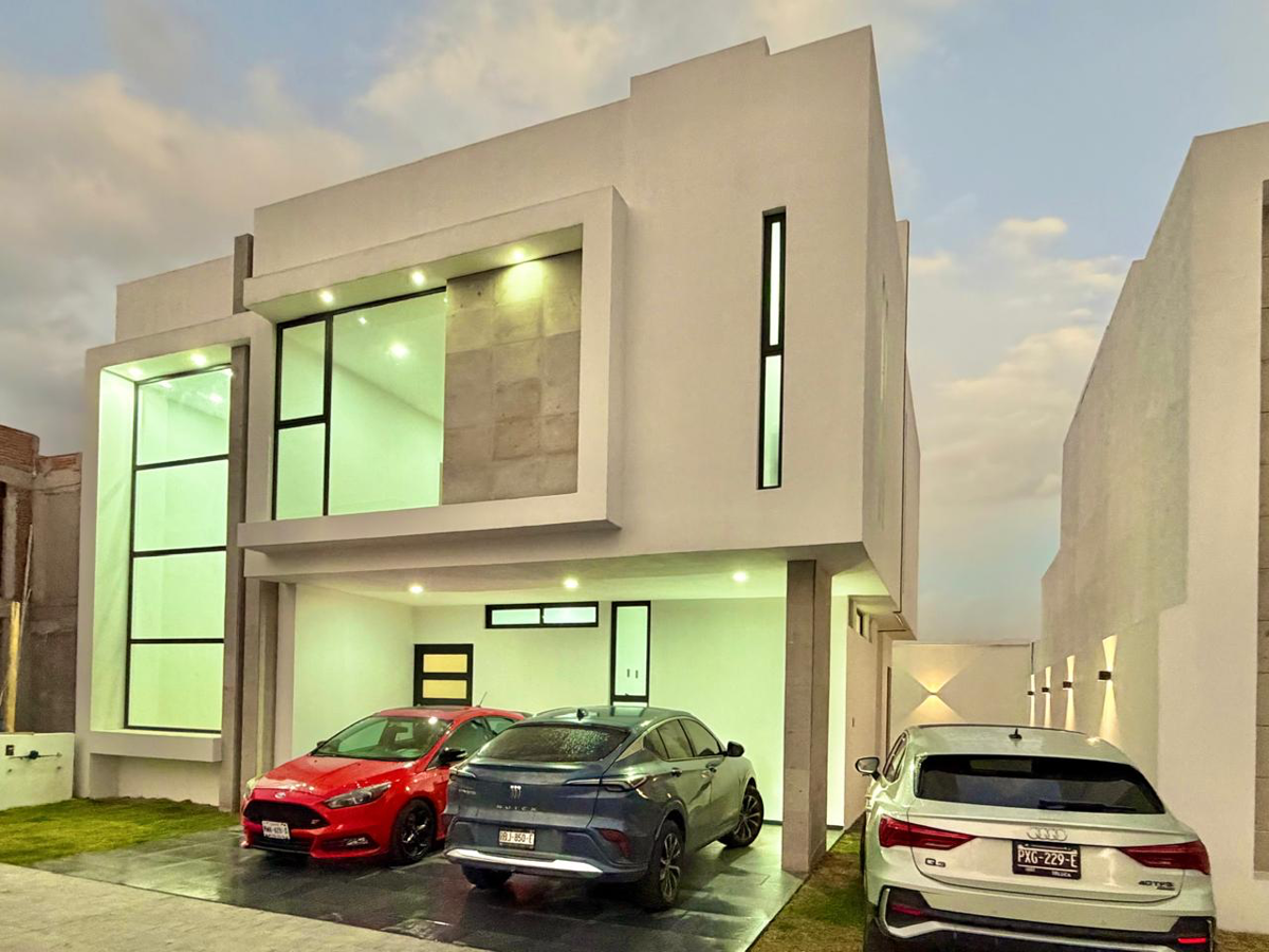 Casa en venta en Llano Grande (El Salitre), Metepec — foto 1 de 20