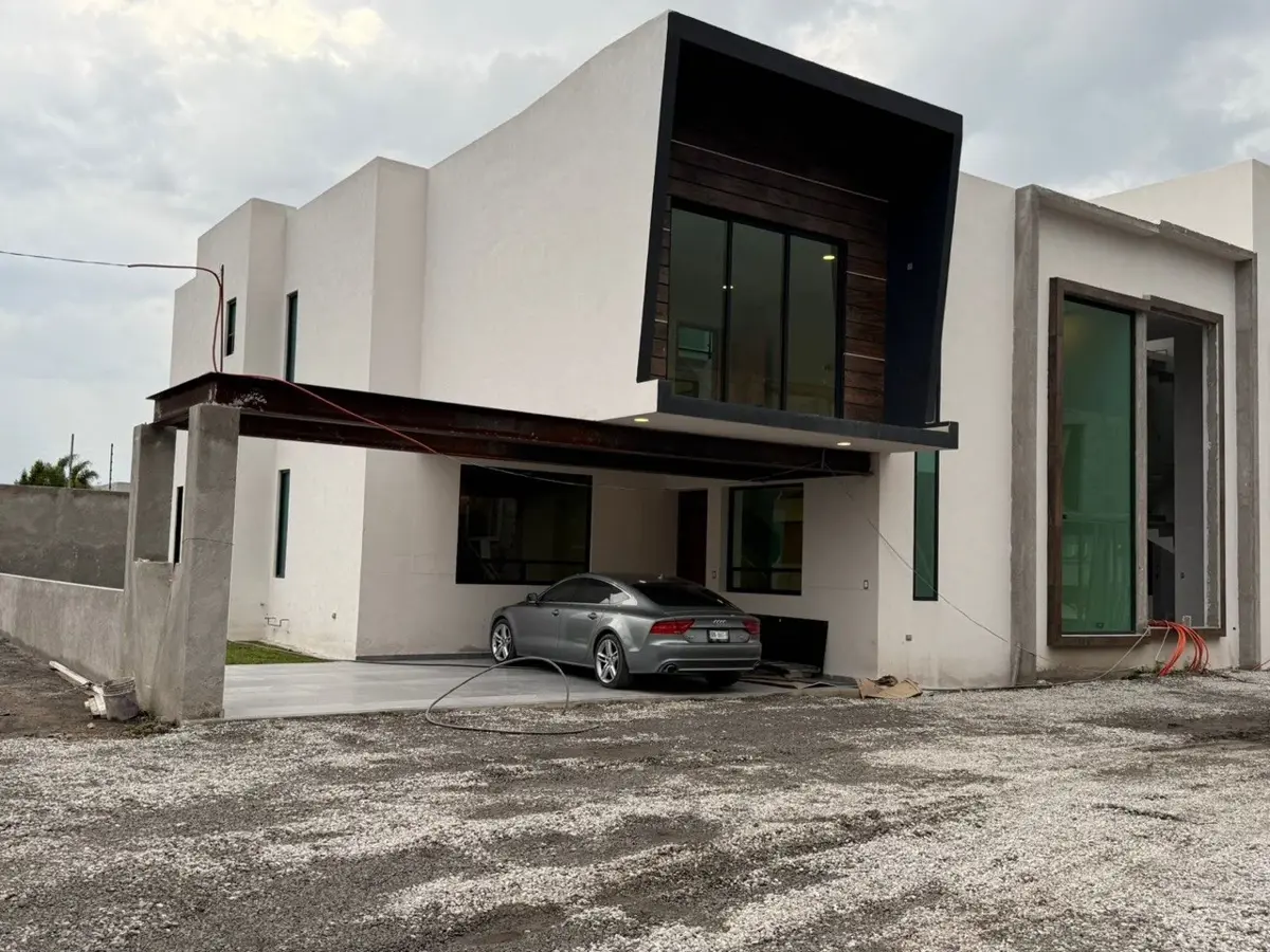 Casa en venta en San Salvador Tizatlalli, Metepec — foto 1 de 13