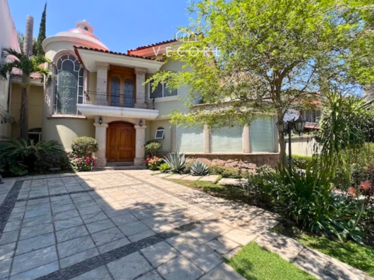 Casa en venta en Valle Real, Zapopan — foto 1 de 23