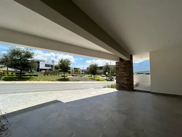 Casa en renta en Bosques de las Misiones Sector Encino, Santiago — foto 3 de 17
