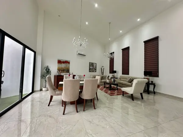 Casa en venta en Las Trojes, Torreón — foto 2 de 23