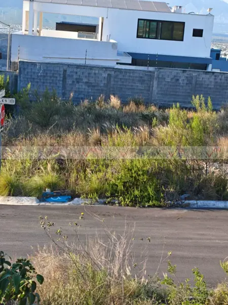 Terreno en venta en La Montaña, García — foto 2 de 14