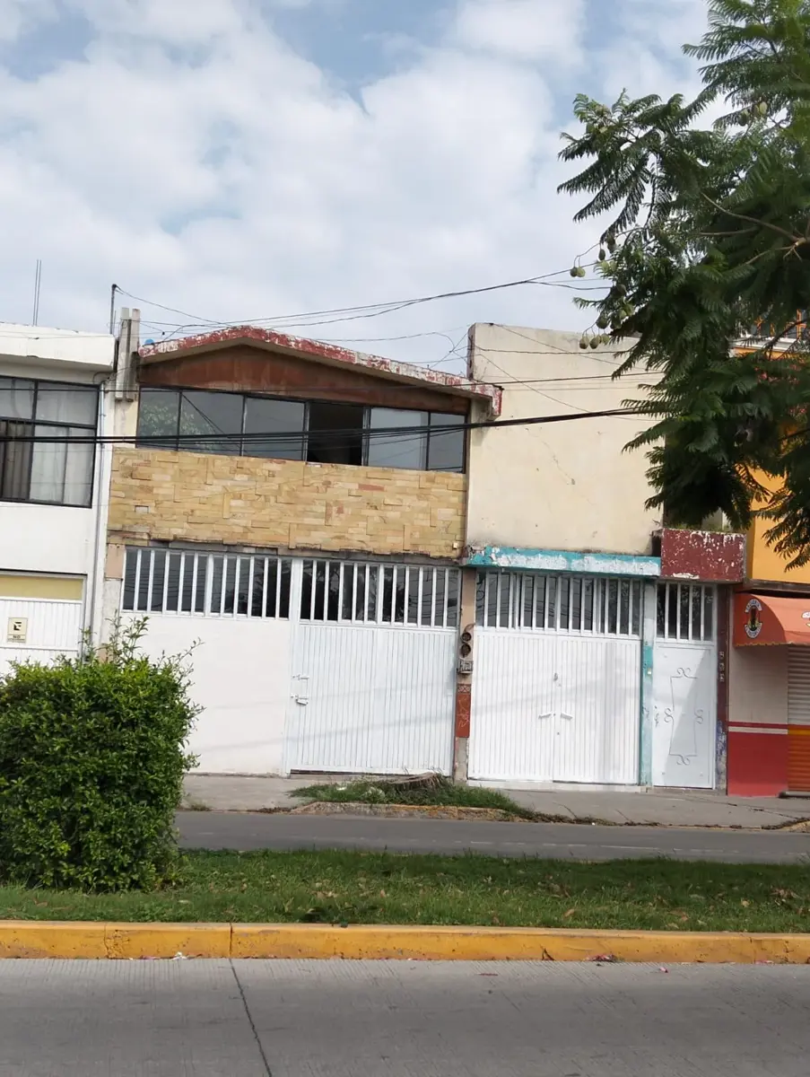 Local en renta en Jardines de Irapuato, Irapuato — foto 1 de 7