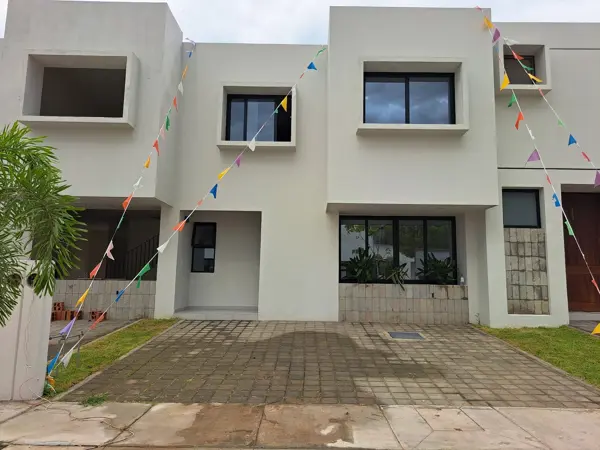 Casa en venta en Manzanillo en Coto privado con alberca
