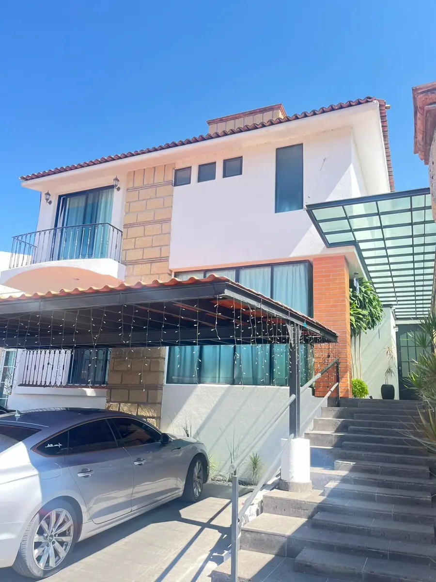 Casa en venta en Lomas de Santa Maria, Morelia — foto 1 de 19