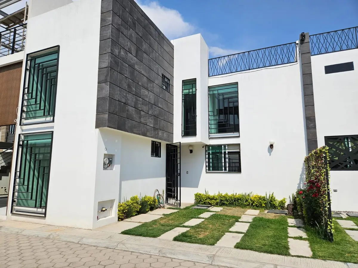 Casa en renta en Santa Maria Xixitla, San Pedro Cholula — foto 1 de 12