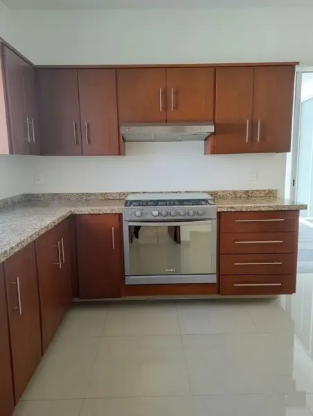 Casa en venta en Bosques Santa Anita, Tlajomulco de Zúñiga — foto 2 de 25