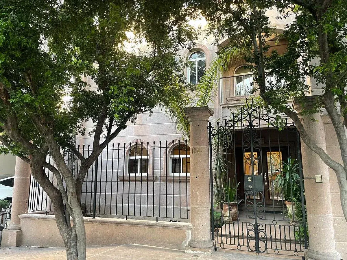 Casa en venta en Antigua Hacienda San Agustin, San Pedro Garza García — foto 1 de 28