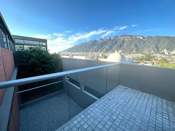 Oficina en venta en San Pedro Garza García Centro, San Pedro Garza García — foto 2 de 19