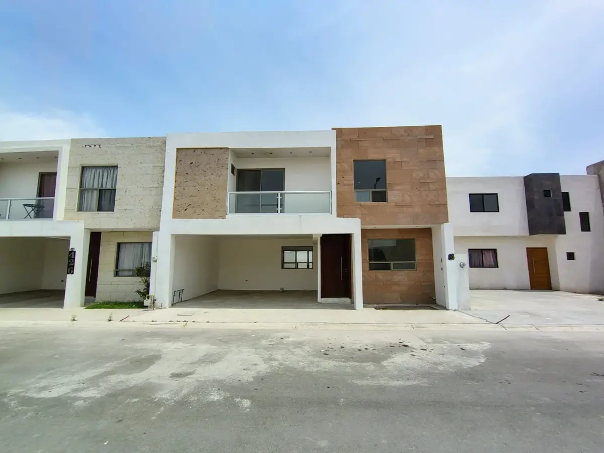 Casa en venta en Altozano la Nueva Laguna, Gómez Palacio — foto 1 de 10