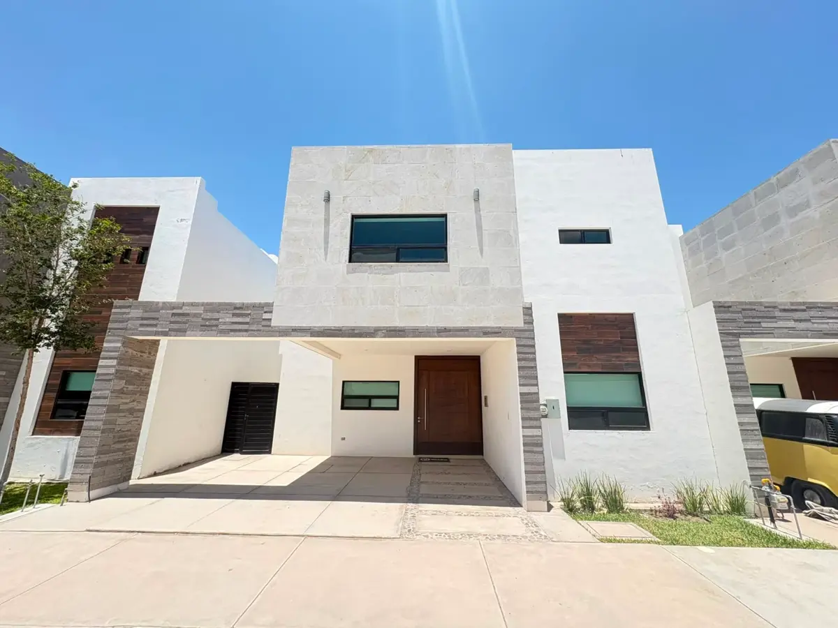 Casa en venta en La Toscana Residencial, Torreón — foto 1 de 17