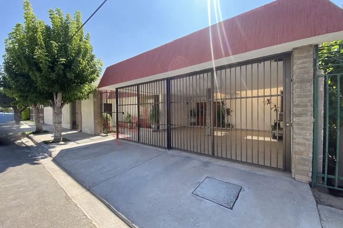 Casa en venta en Nueva los Angeles, Torreón — foto 1 de 27