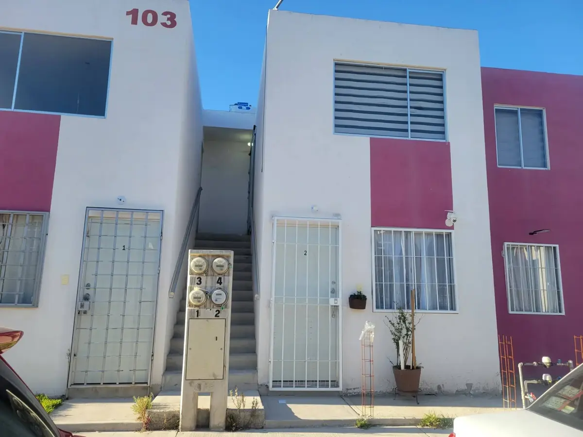 Casa en venta en Paseos de Chavarría, Mineral de la Reforma — foto 1 de 8
