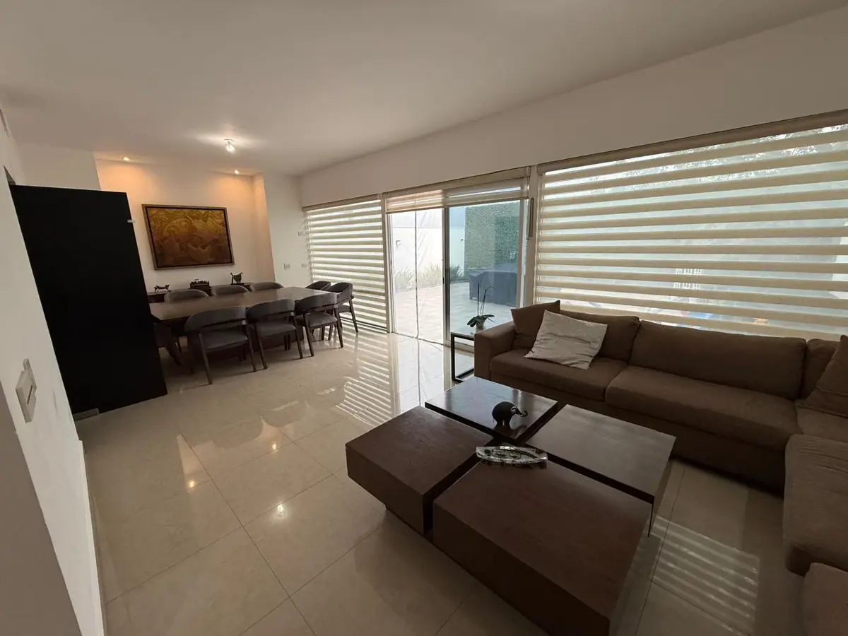 Casa en venta en Residencial Olinca, Santa Catarina — foto 1 de 14