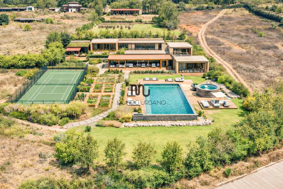 Terreno en venta en Cerro Colorado, Valle de Bravo — foto 1 de 8