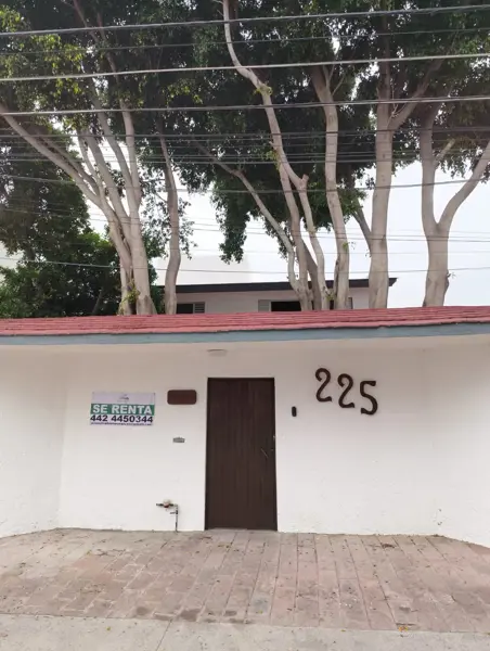 Casa en RENTA $35,000 Mensuales en Jurica Querétaro