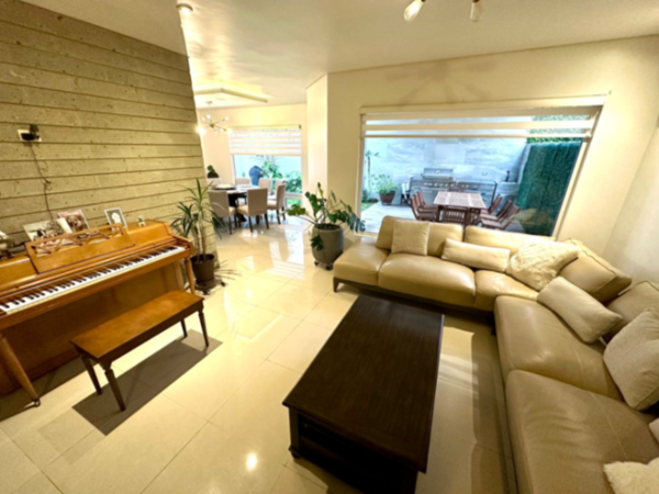 Casa en venta en La Rioja Privada Residencial, Monterrey — foto 2 de 8