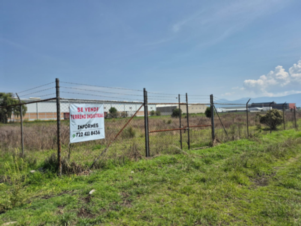 Terreno en venta en San Blas Otzacatipan, Toluca — foto 2 de 3