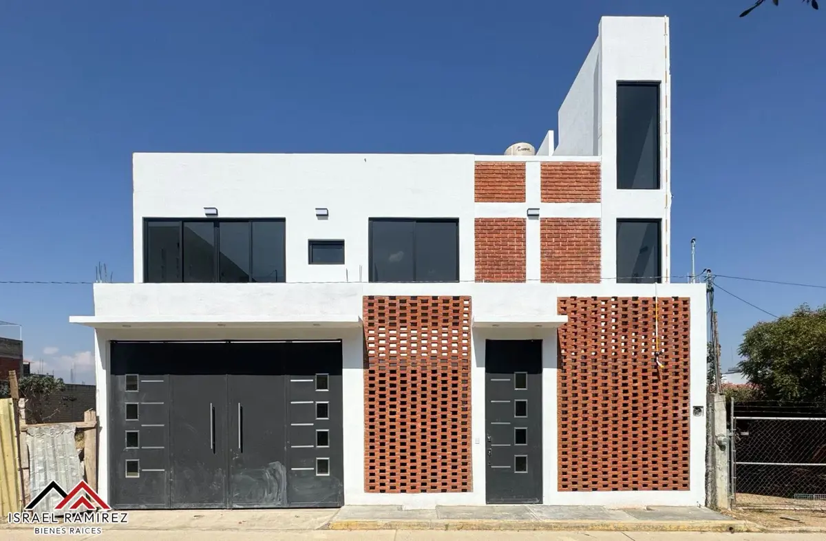 Casa en venta en San Agustin de las Juntas, San Agustín de las Juntas — foto 1 de 12