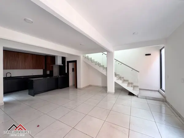 Casa en venta en San Agustin de las Juntas, San Agustín de las Juntas — foto 2 de 12