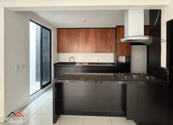 Casa en venta en San Agustin de las Juntas, San Agustín de las Juntas — foto 3 de 12
