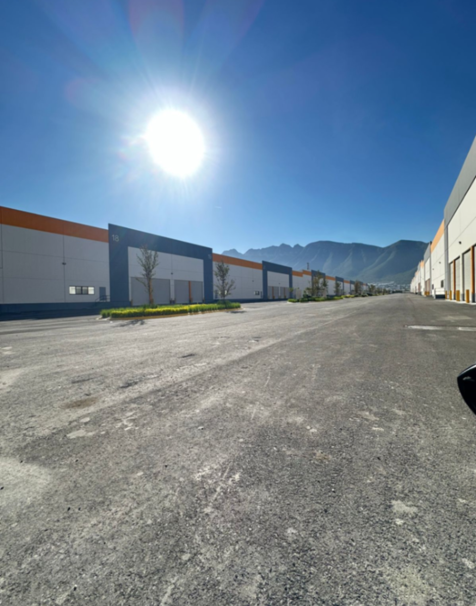 Nave en Renta en Adolfo Lopez Mateos, Santa Catarina, Nuevo León