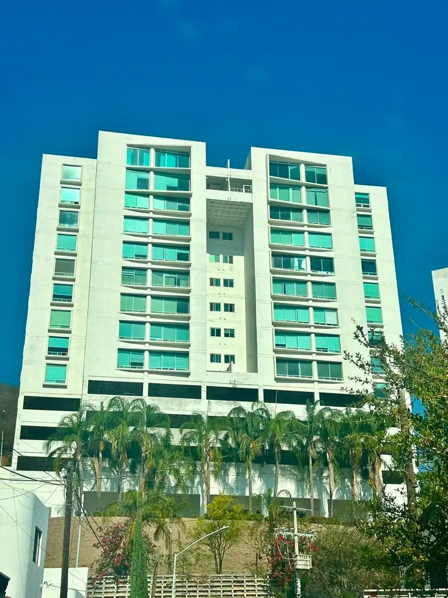 Departamento en venta en Balcones de Satélite, Monterrey — foto 1 de 16