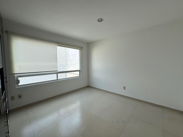 Casa en venta en un condominio pequeño muy seguro y bien cuidado ideal para familias con niños
