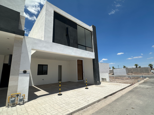 Casa en venta en Los Viñedos, Torreón — foto 2 de 16