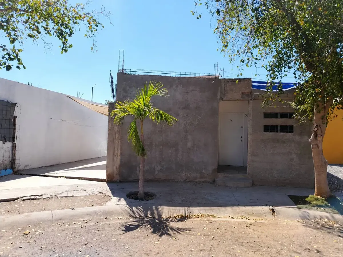 Casa en venta en Lirios del Río, Culiacán — foto 1 de 12