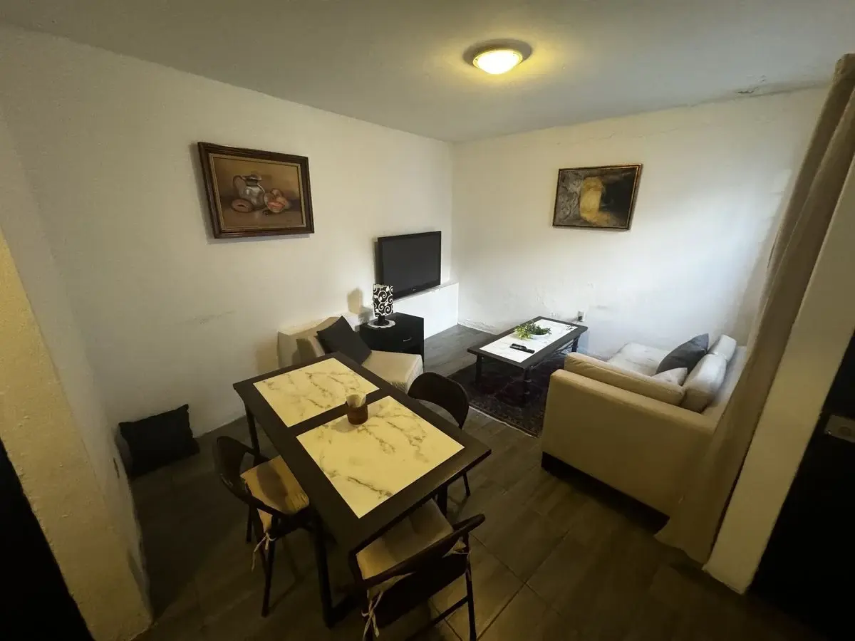 Departamento en renta en La Carolina, Cuernavaca — foto 1 de 9