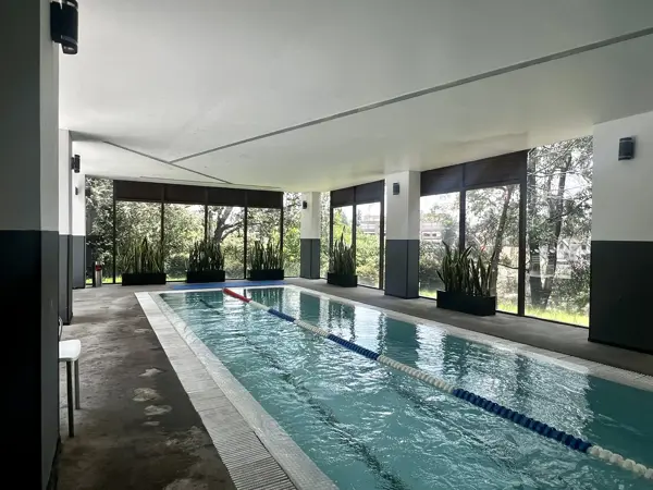 PENTHOUSE EXCLUSIVO – TORRE “D” – CON BODEGA, ESTUDIO Y 2 ESTACIONAMIENTO