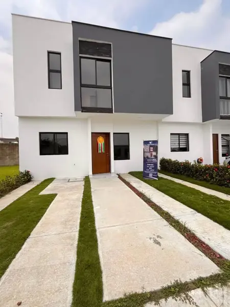 Casa en venta en Roberto Madrazo Pintado Ciudad Industrial, Centro — foto 2 de 15