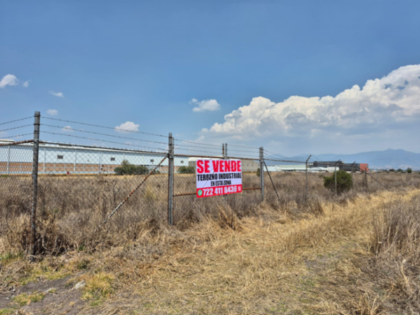 Terreno en venta en San Blas Otzacatipan, Toluca — foto 2 de 2