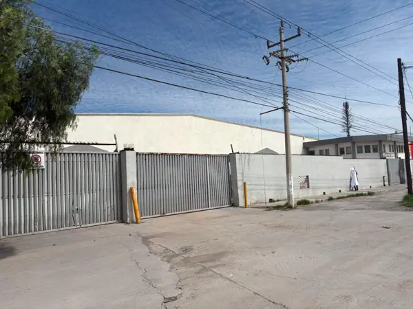 Bodega en renta en Omega, Saltillo — foto 2 de 17