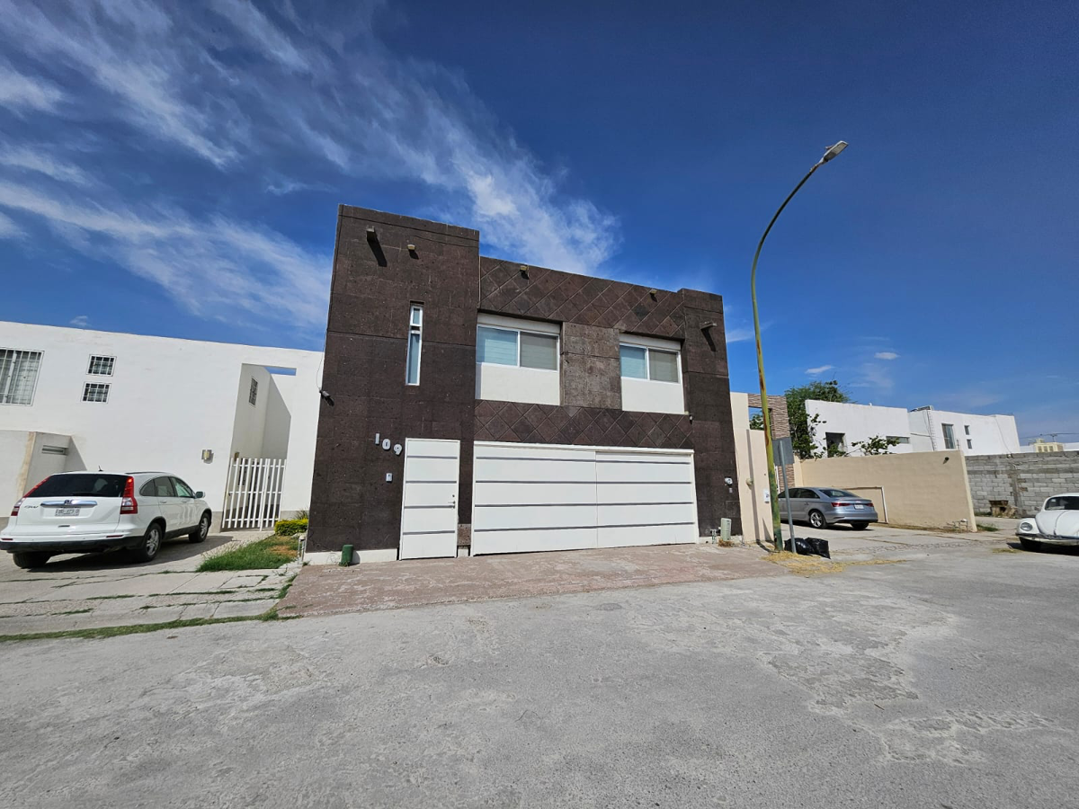 Casa en renta en Residencial Senderos, Torreón — foto 1 de 19