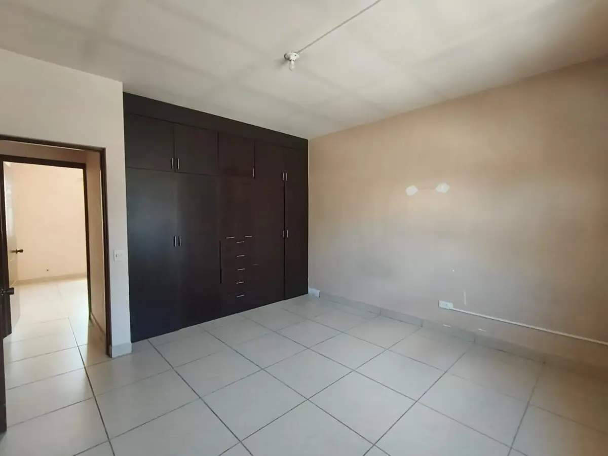 Casa en renta en Portales de Aragón, Saltillo — foto 1 de 16