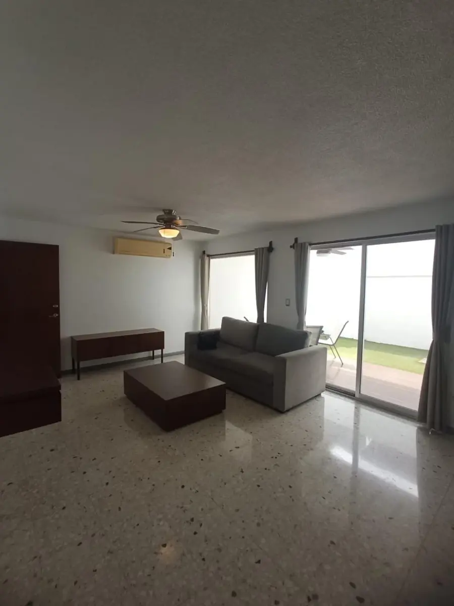 Departamento en renta en La Montaña, San Pedro Garza García — foto 1 de 12