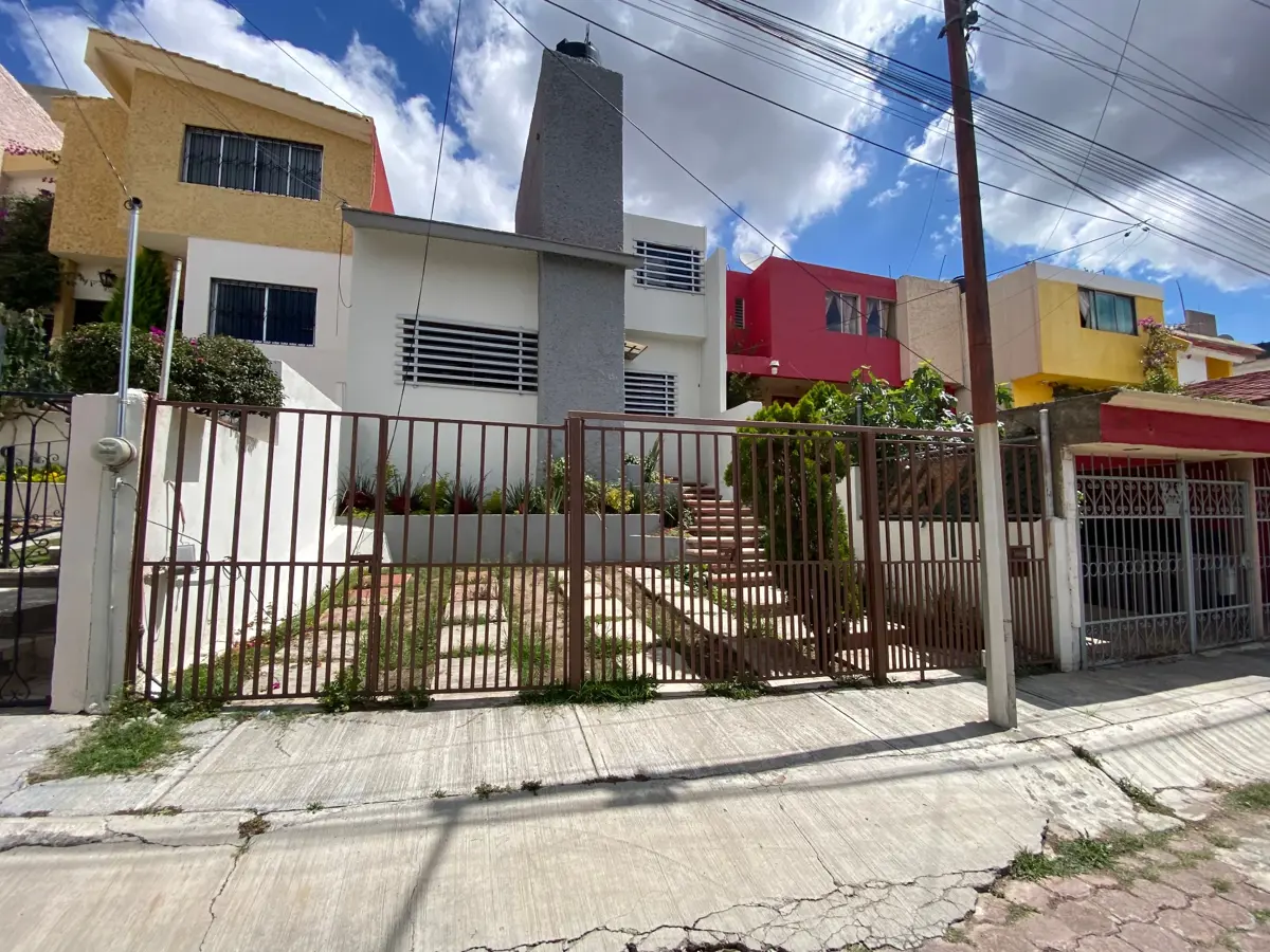 Casa en venta en Lomas Residencial Pachuca, Pachuca de Soto — foto 1 de 25