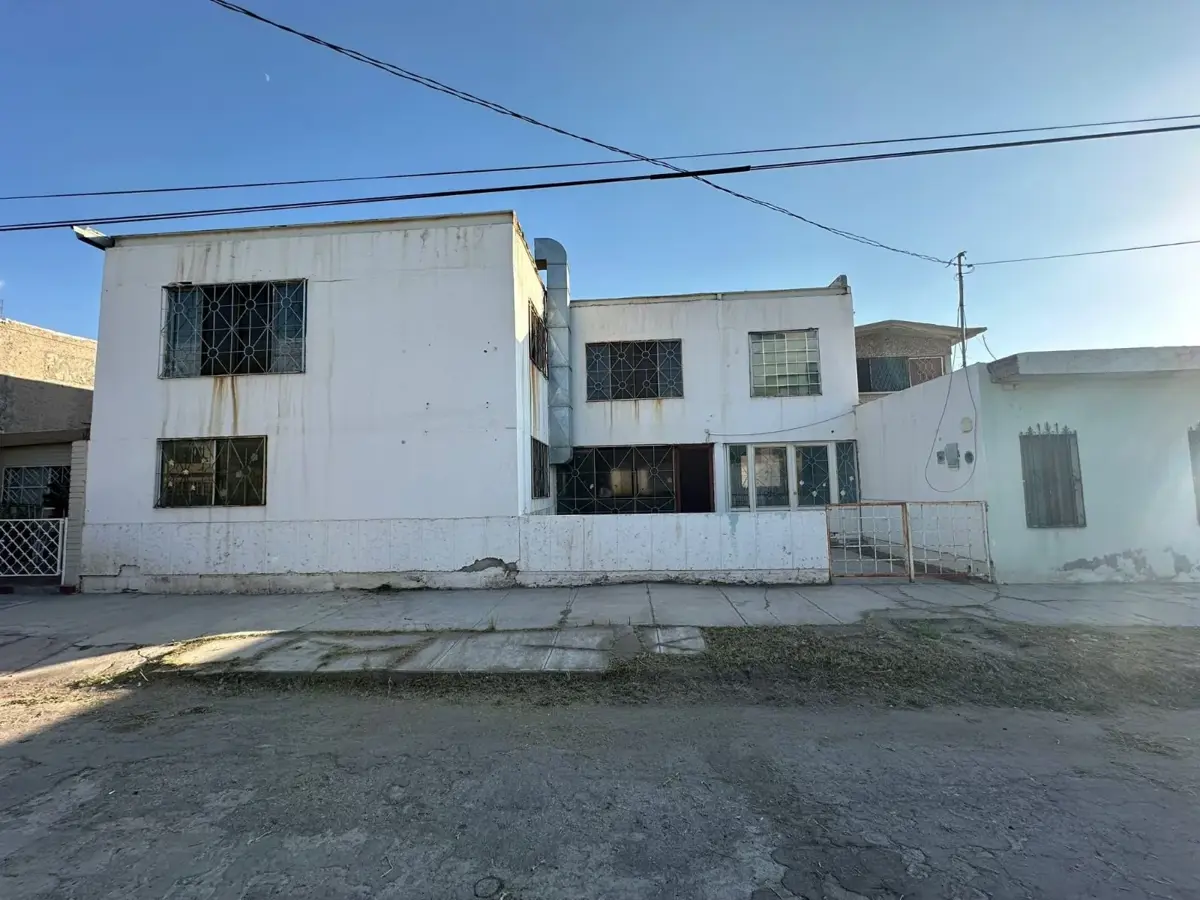 Casa en venta en Jardines de California, Torreón — foto 1 de 30