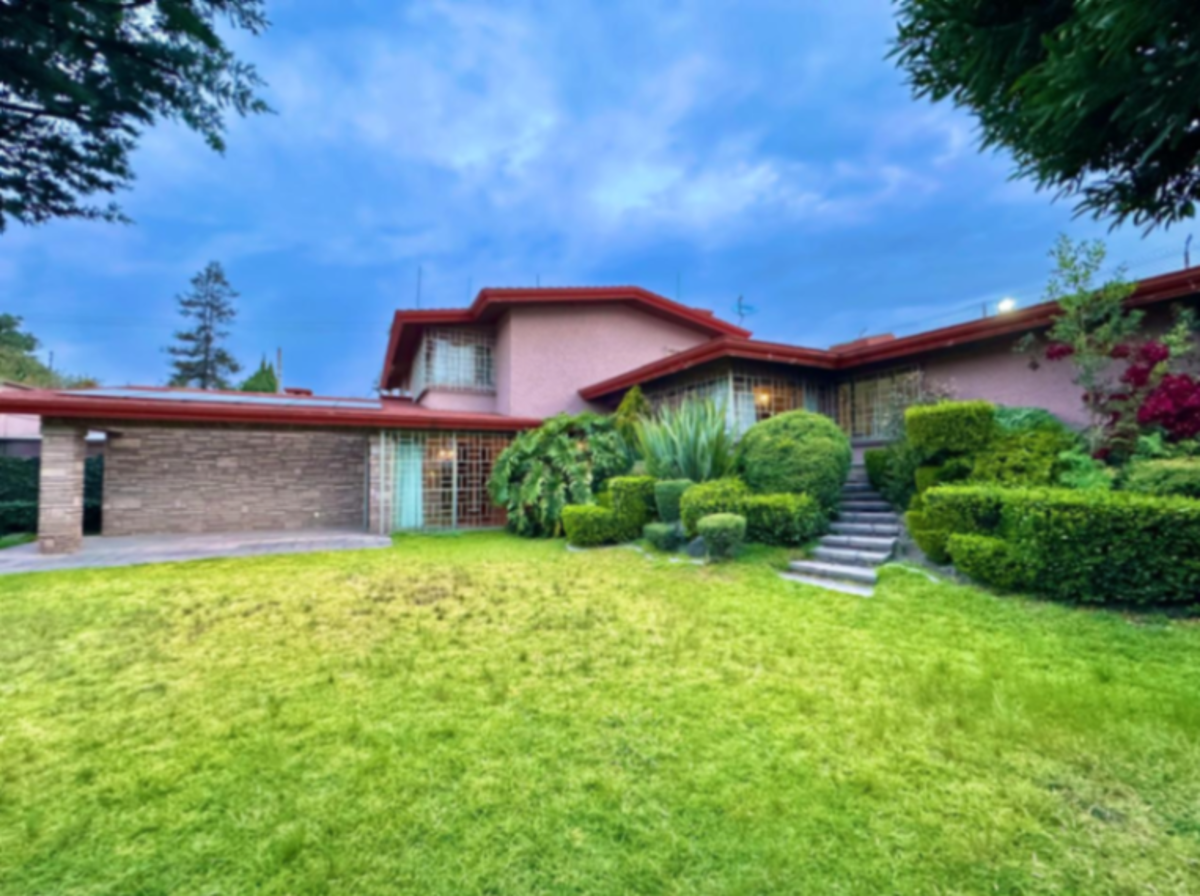 Casa en venta en Cipres, Toluca — foto 1 de 30