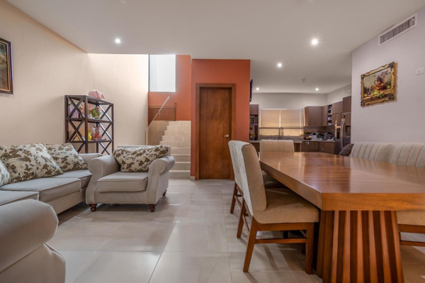 Casa en venta en Los Viñedos, Torreón — foto 2 de 4