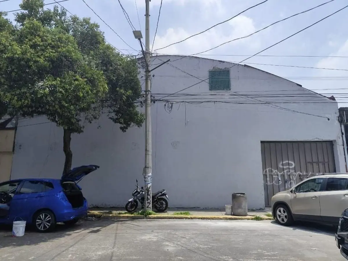 Bodega en venta en El Retoño, Iztapalapa — foto 1 de 11