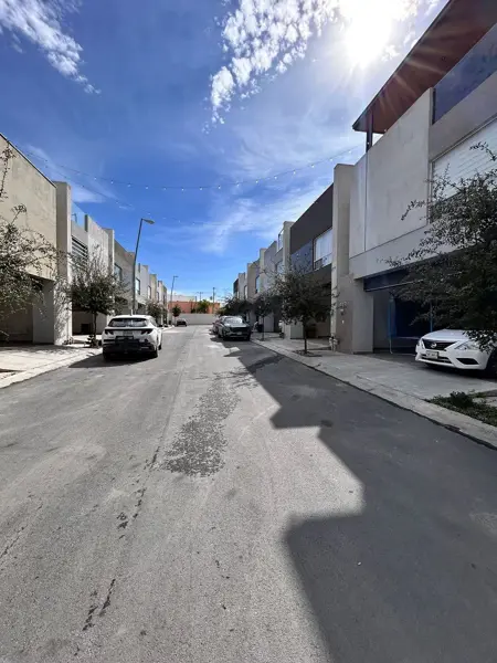 Casa en venta en Fraccionamiento Montenova, García — foto 2 de 20