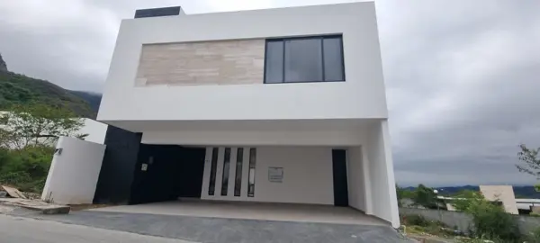 Casa en venta en Castaños del Vergel, El Uro, Carretera Nacional, Monterrey