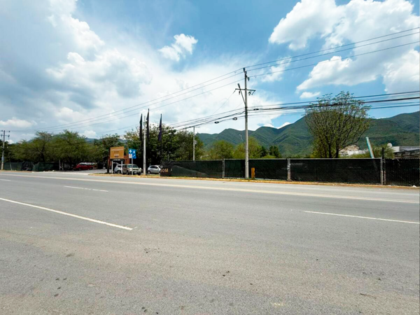 Terreno en venta en El Uro, Monterrey — foto 3 de 9