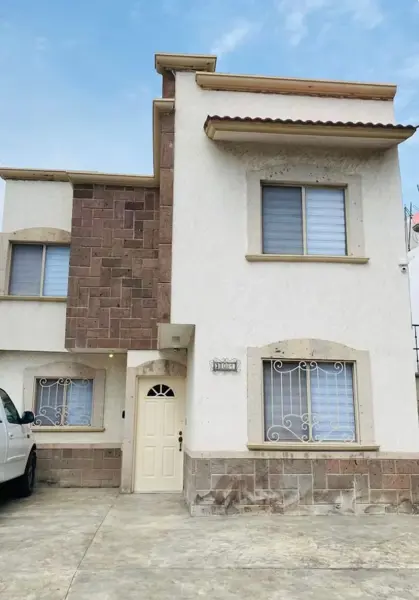Casa en venta en Quinta Manantiales, Ramos Arizpe — foto 1 de 17