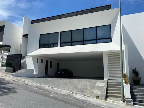 Casa en venta en Bosques de Valle Alto, Monterrey — foto 2 de 13