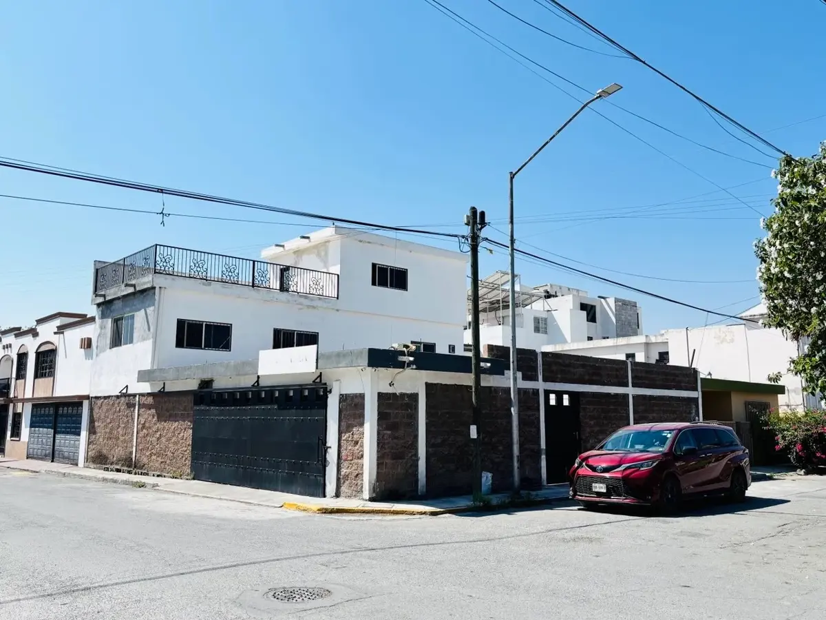 Casa en renta en La Talaverna, San Nicolás de los Garza — foto 1 de 7
